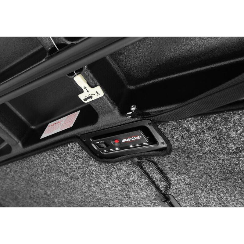 Undercover 2022 Ford Lightning + 23-24 Ford F-150 5.5 ft Short Bed Tonneau Cover