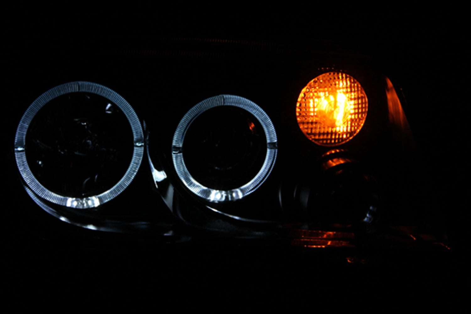 VOLKSWAGEN JETTA 99-05 PROJECTOR HALO HEADLIGHTS BLACK W/ FOG LIGHTS