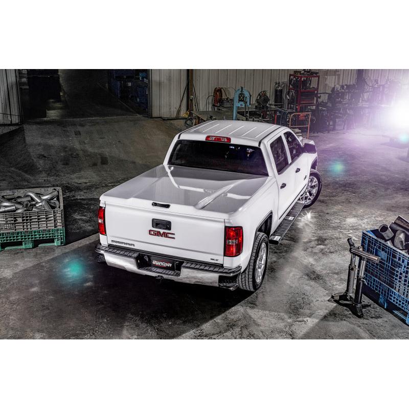 UnderCover 19-20 GMC Sierra 1500 (w/ MultiPro TG) 5.8ft Elite LX Bed Cover - Satin Steel Metallic