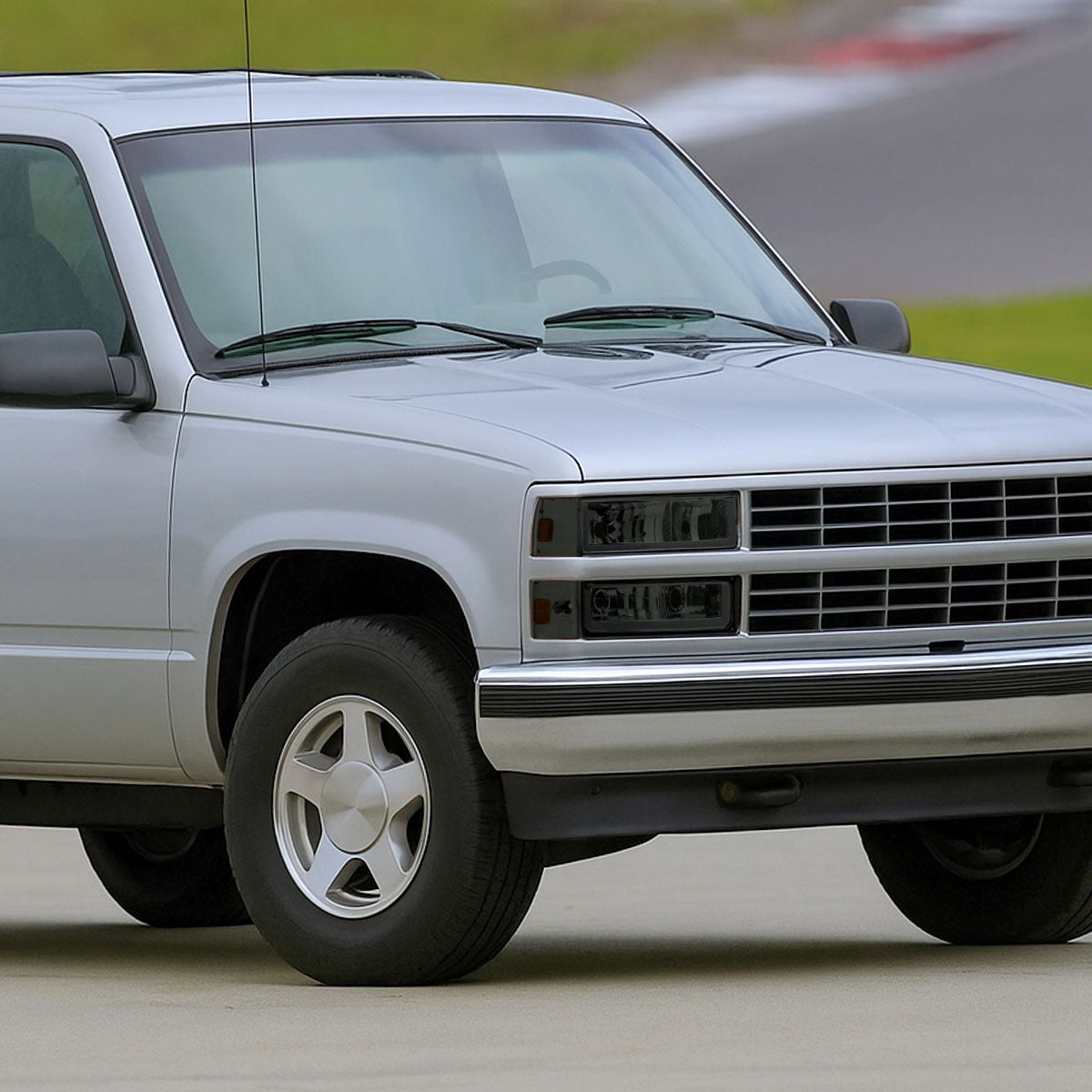 1988-1993 Chevrolet/GMC C10 C/K Sierra Tahoe LED Tube Factory Style Headlights with Bumper & Corner Lights (Chrome Housing/Smoked Lens)