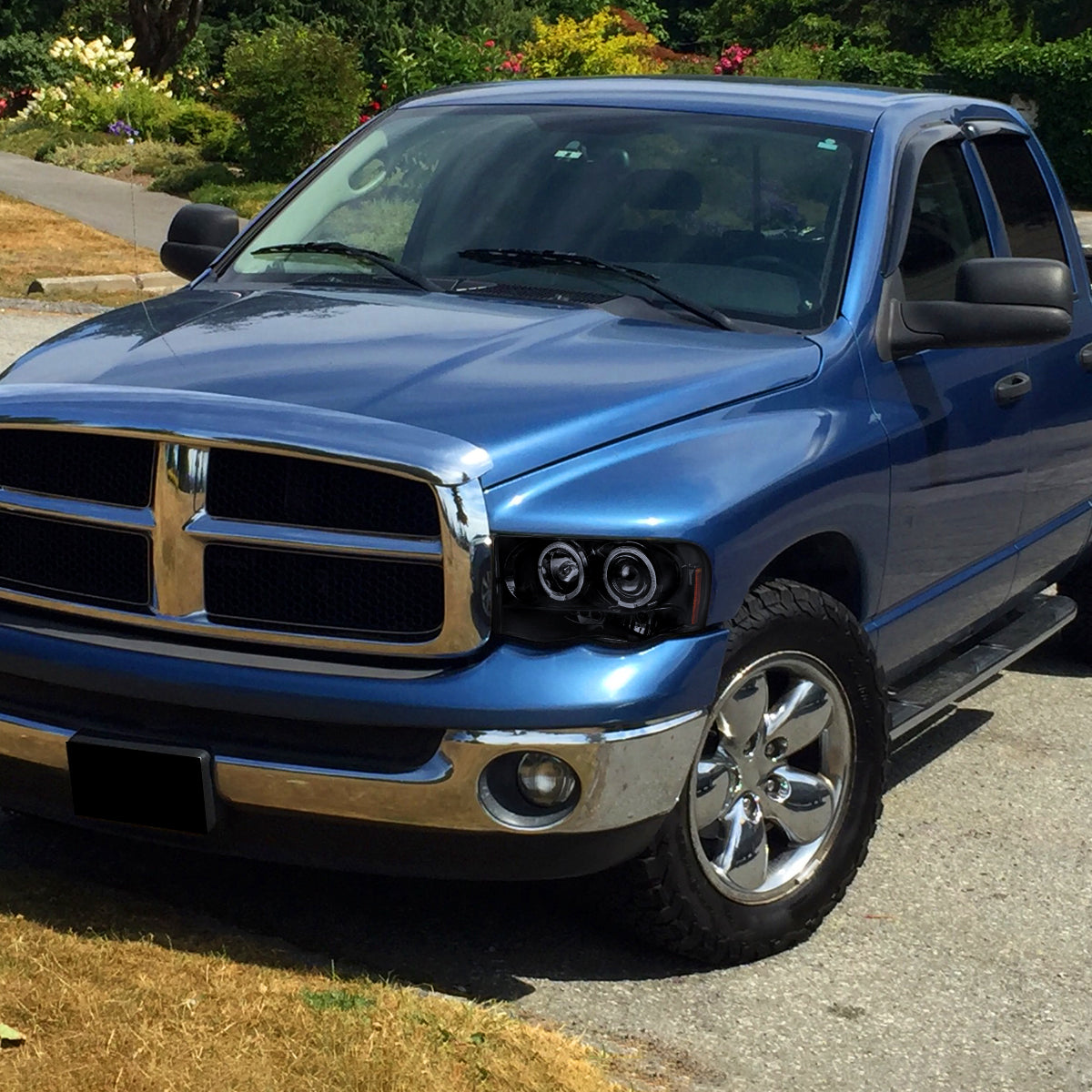2002-2005 Dodge RAM 1500/ 2003-2005 RAM 2500 3500 Dual Halo Projector Headlights (Glossy Black Housing/Smoked Lens)