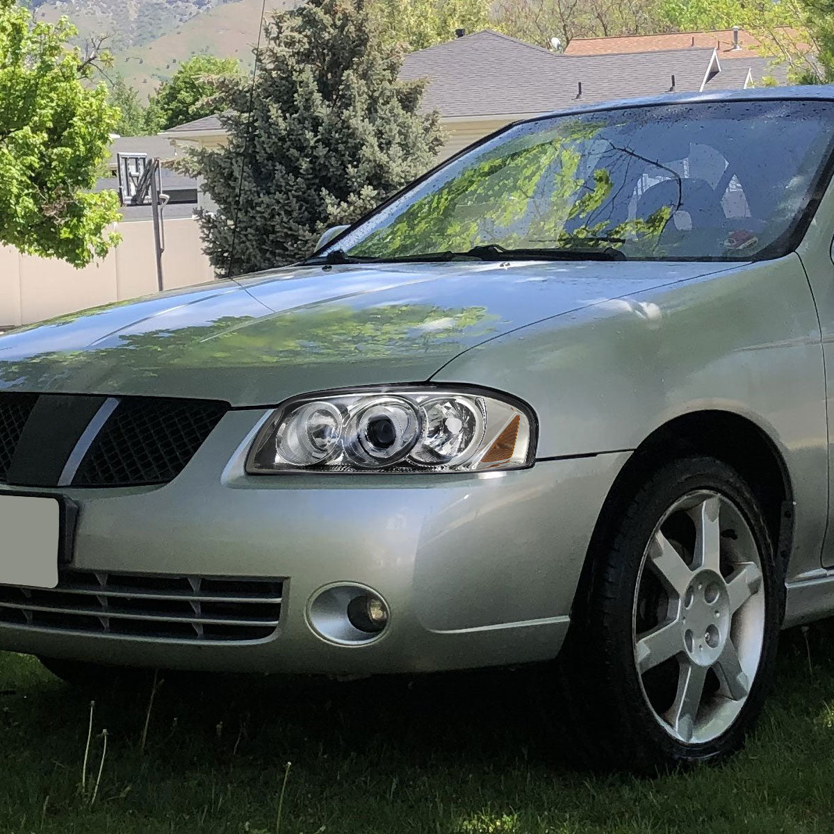 2004-2006 Nissan Sentra Dual Halo Projector Headlights (Chrome Housing/Clear Lens)