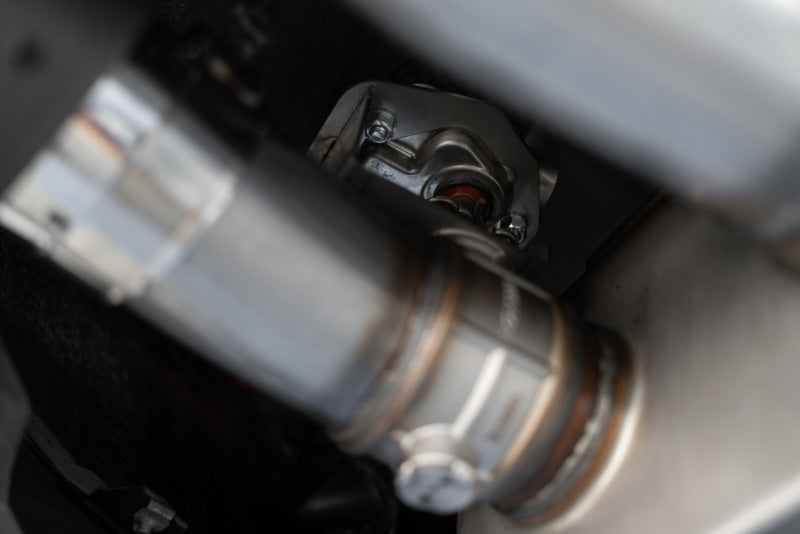 MBRP 18-20 Ford Mustang GT 5.0 w/ Quad Tip Active Exhaust Cat Back Split Rear T304 w/ Carb Fib Tips-SR1 Performance