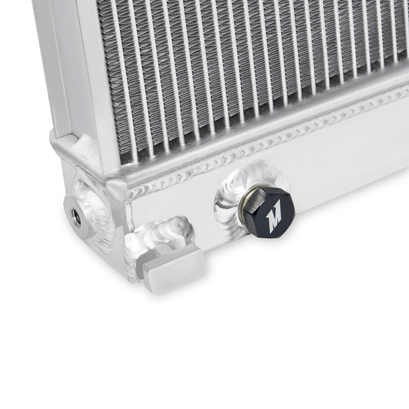 Mishimoto Toyota Tundra 2007-2021 Performance Aluminum Radiator with Integrated Transmission Cooler