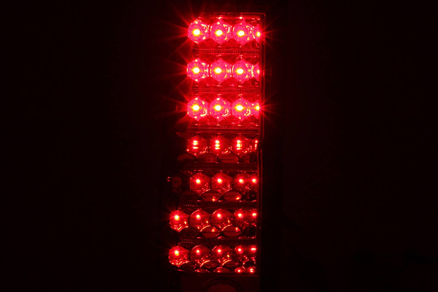 NISSAN HARDBODY 86-97 LED TAIL LIGHTS CHROME RED/CLEAR LENS