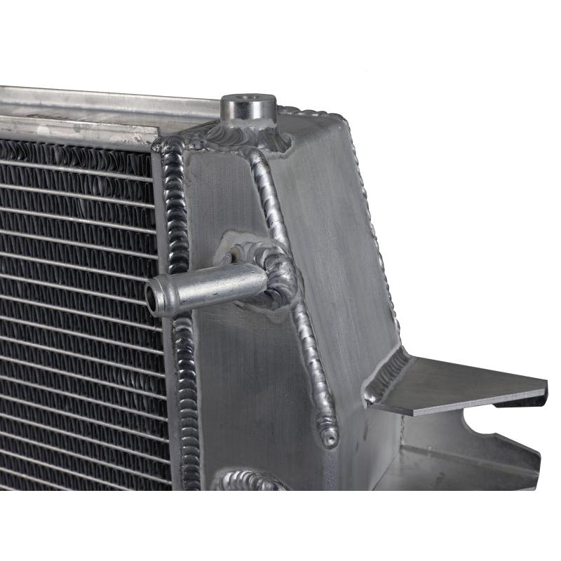 aFe BladeRunner Street Series Tube & Fin Aluminum Radiator 06-10 GM Diesel Trucks 6.6L V8-SR1 Performance