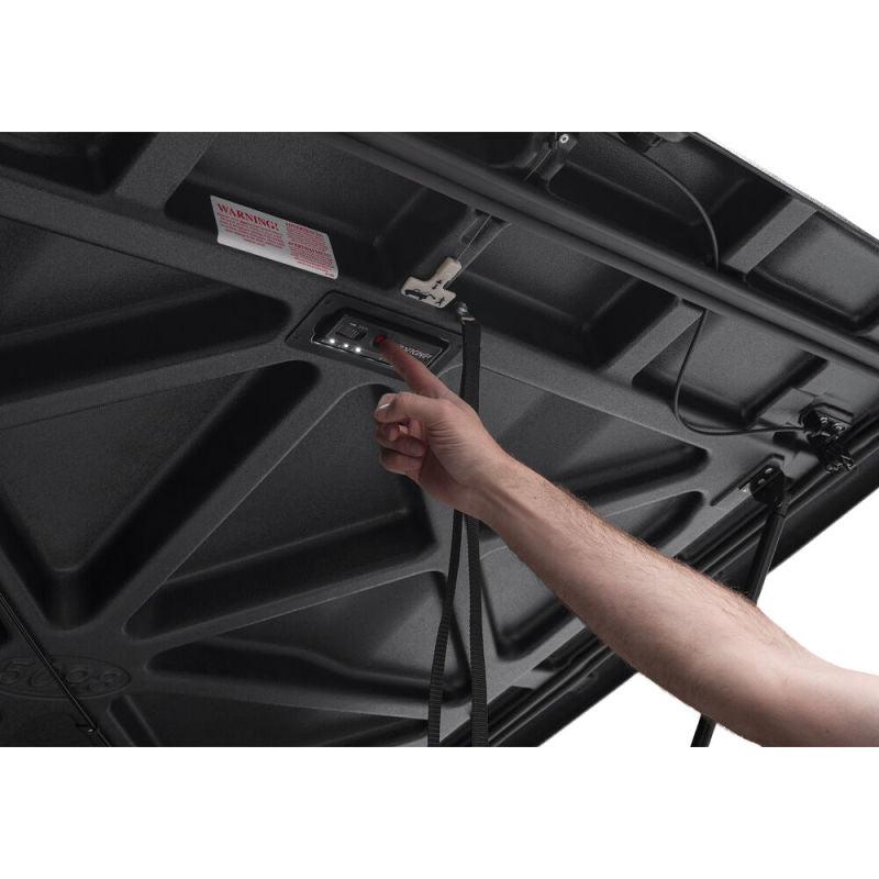 UnderCover 2022 Nissan Frontier 5ft Elite Bed Cover - Black Textured