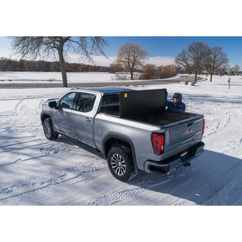 UnderCover 19-21 Ram 1500 6.4ft (Does not fit Rambox) Triad Bed Cover