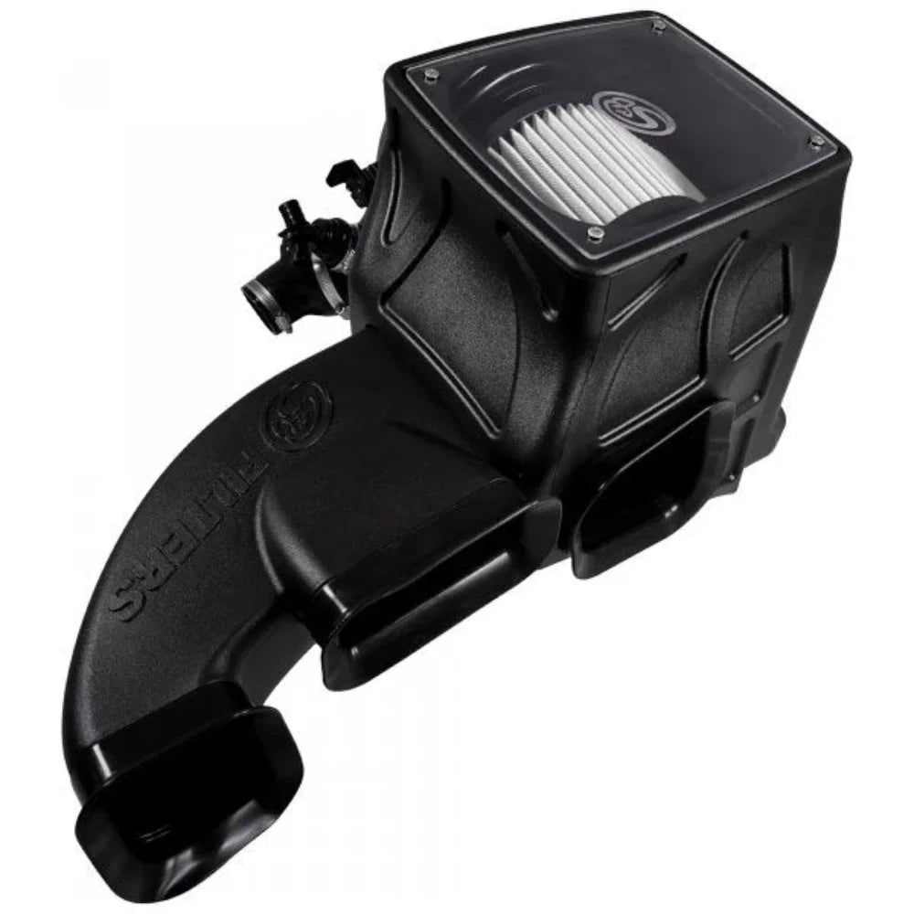 Dry Extendable Cold Air Intake for 2016-2022 Colorado / Canyon Duramax 2.8L on a white background