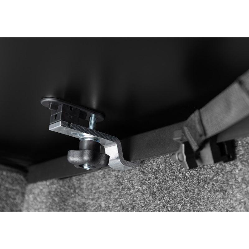 UnderCover 04-21 Ford F-150 6.5ft Triad Bed Cover