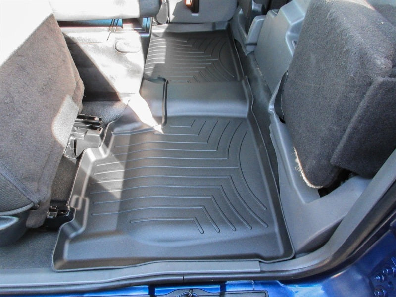 WeatherTech Part 440242 DigitalFit Rear FloorLiner for Ford Ranger (2005-2011), Black