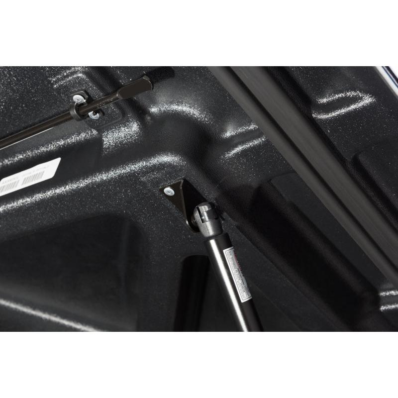 UnderCover 2021 Ford F-150 Crew Cab 5.5ft Lux Bed Cover - PQ Race Red