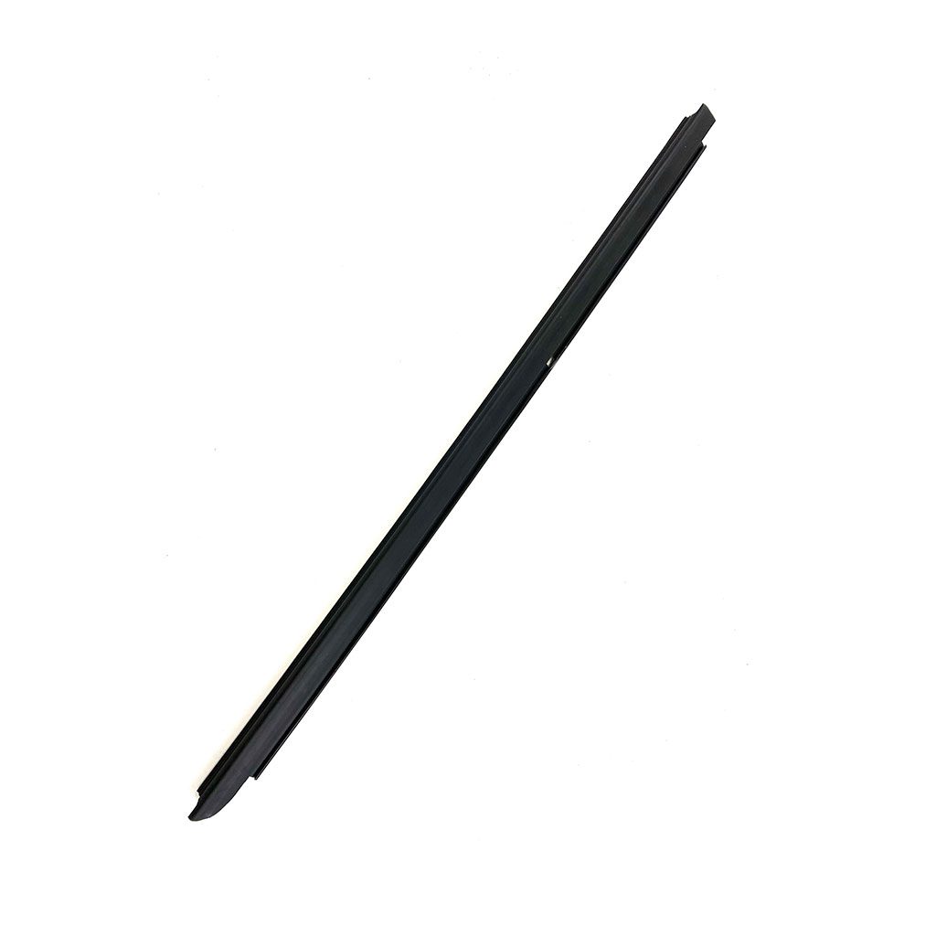 D2077 - Front Outer Belt Weatherstrip