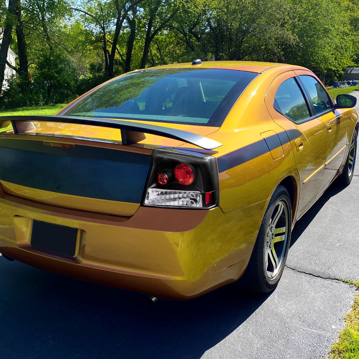 2005-2010 Dodge Charger Tail Lights (Matte Black Housing/Clear Lens)