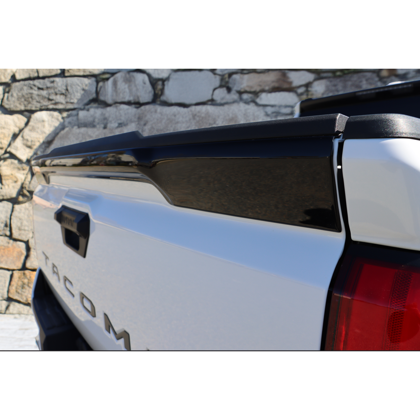 2024+ Toyota Tacoma Tailgate Applique/Spoiler