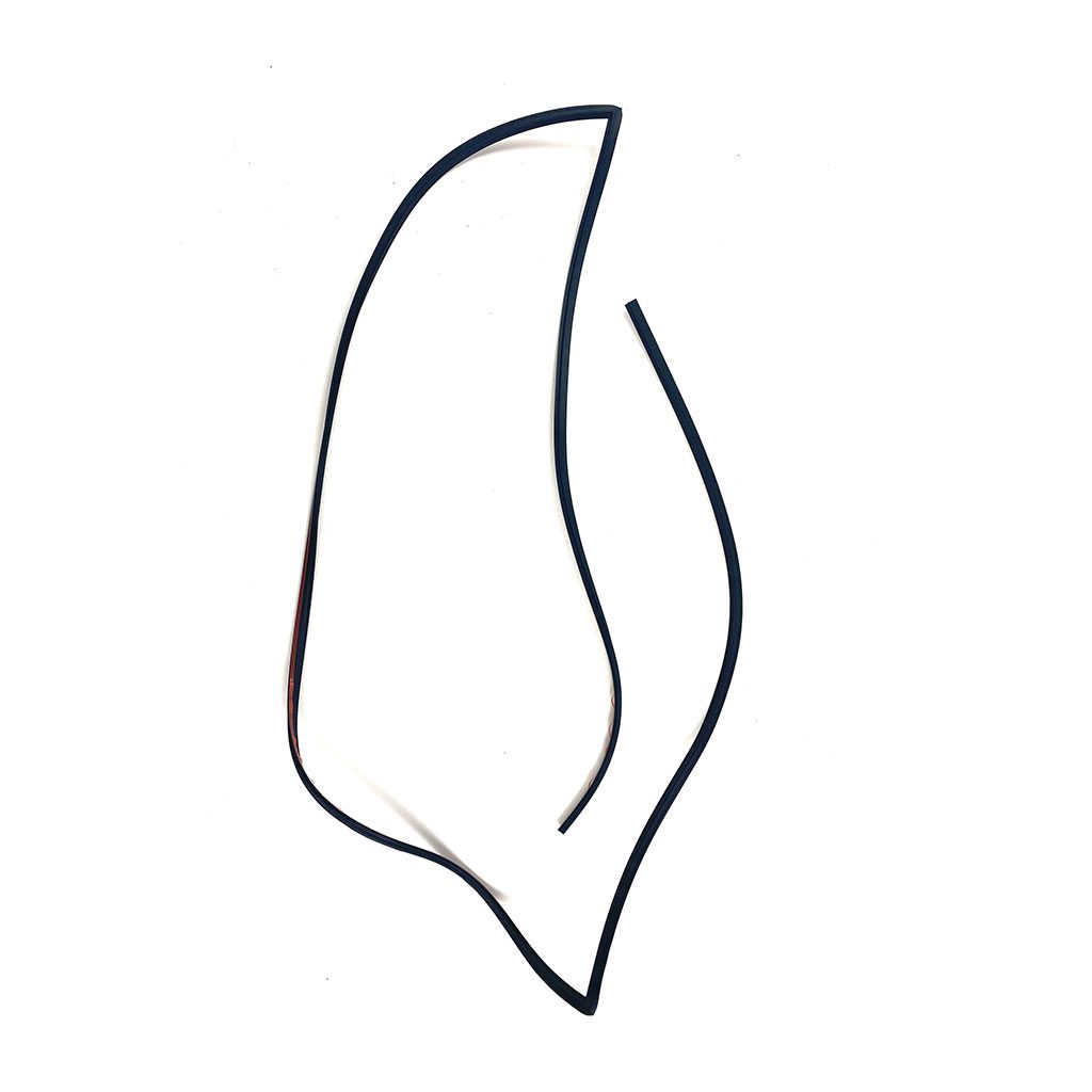 T4001 - Windshield Molding