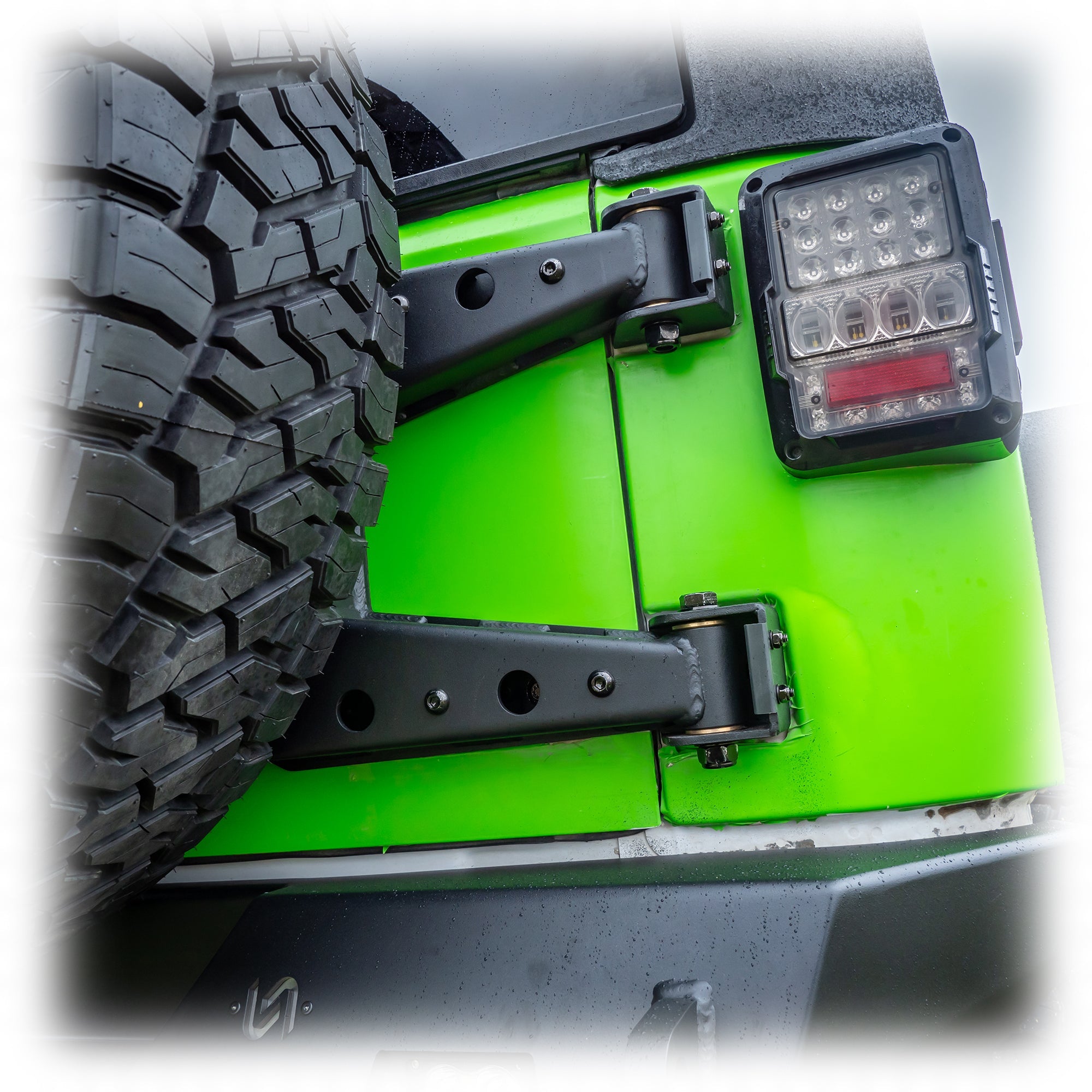 Jeep Wrangler JK Tire Carrier + Tailgate Reinforcement | 2007–2018