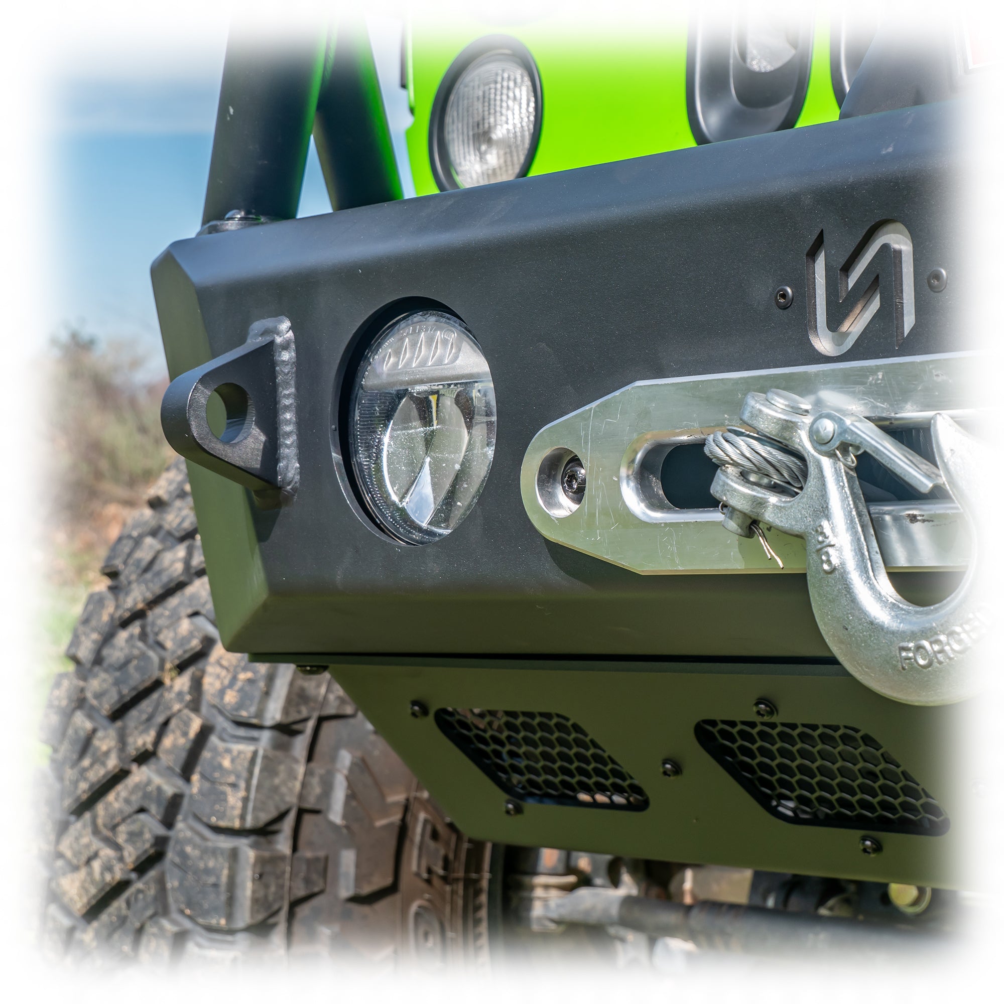 Jeep Wrangler JK/JL/JT Front Bumper with Skid Plate & Recessed Winch Mount | 2007–2026