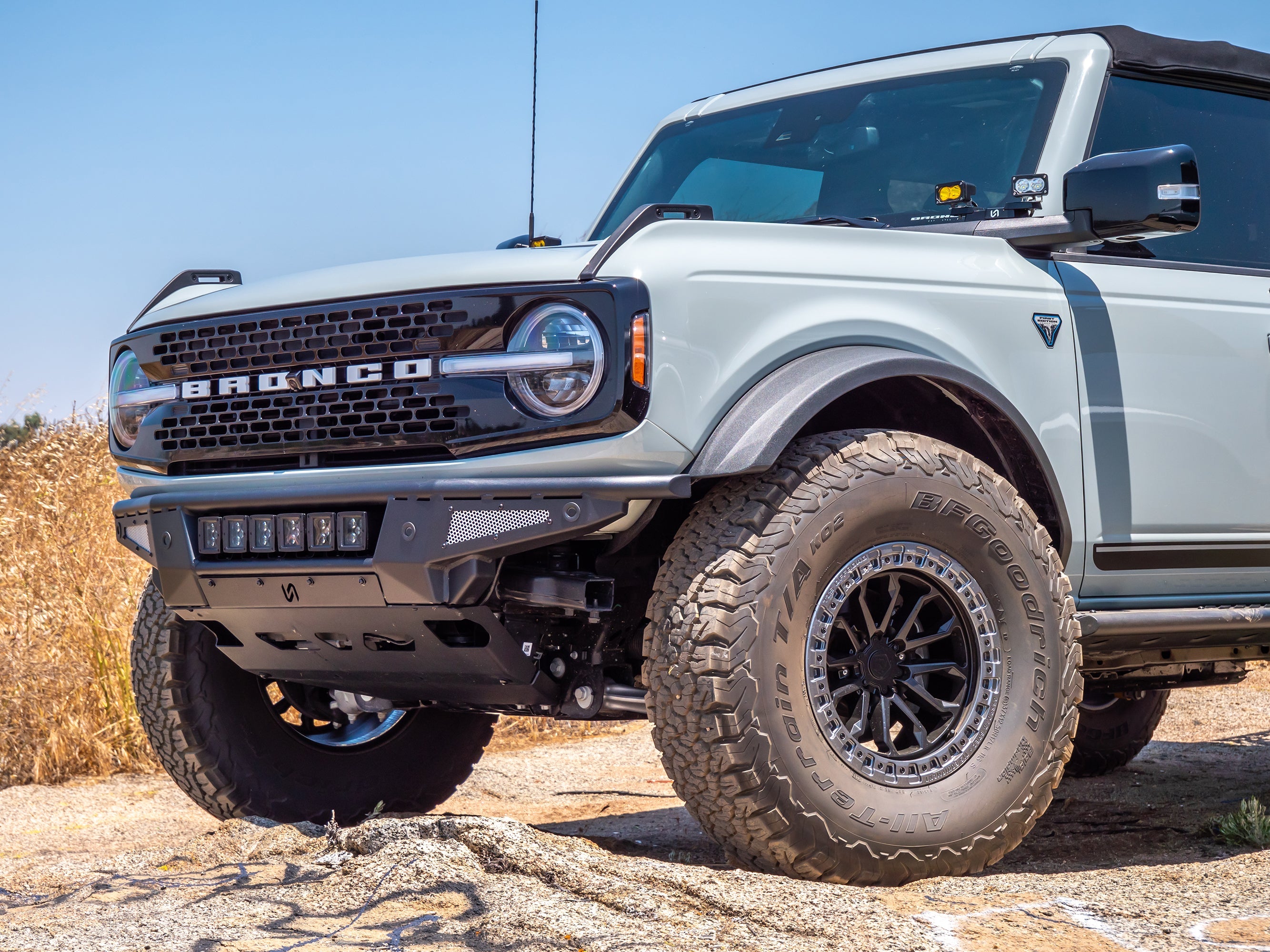 2021+ Ford Bronco Baja Tubular Front Bumper & Skid Plate - Turn Offroad