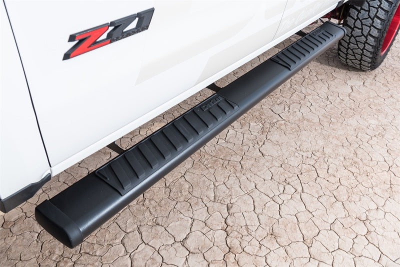 Deezee 99-23 Chevrolet/GMC/Dodge/Ford Full Size Truck Tubes - 6In Oval - Black Steel (RegCab)