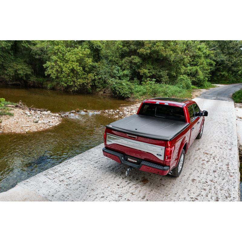 UnderCover 2021 Ford F-150 Ext/Crew Cab 6.5ft SE Bed Cover - Textured