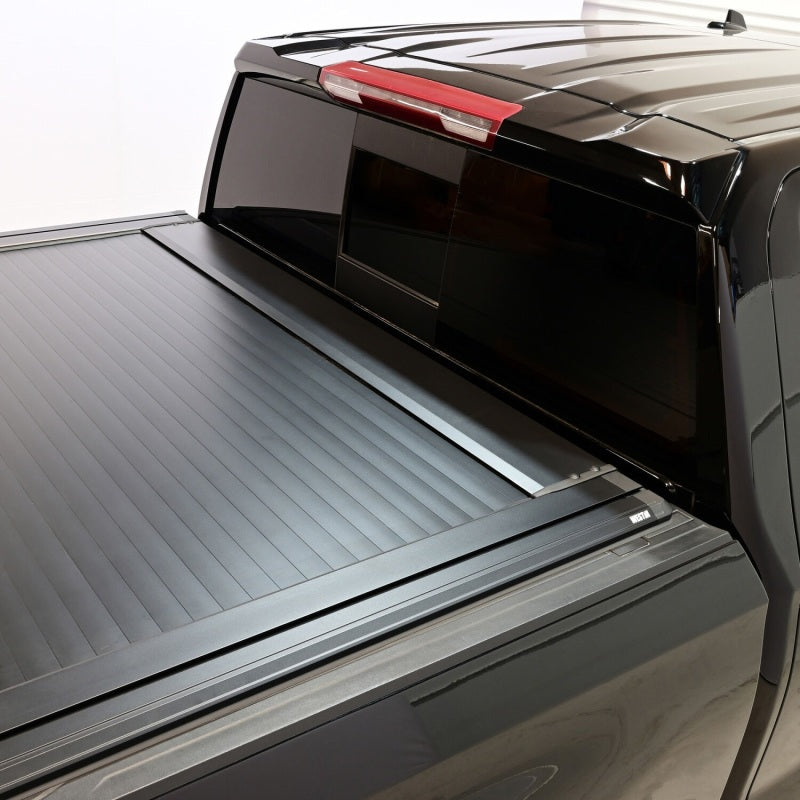 Westin 19-26 Chevrolet/GMC Silverado/Sierra 1500 5 ft 8 in Bed Electric Retractable Tonneau Cover in Black