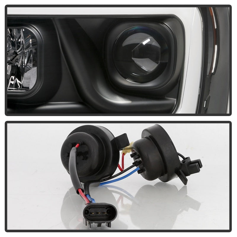 Spyder Dodge Ram 1500 06-08 V2 Projector Headlights - Light Bar DRL - Black (PRO-YD-DR06V2-LB-BK)-SR1 Performance