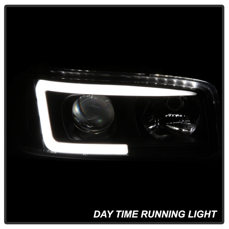 Spyder GMC Sierra 1500/2500/3500 99-06 V2 Projector Headlights - DRL - Black PRO-YD-CDE00V2-LB-BK-SR1 Performance