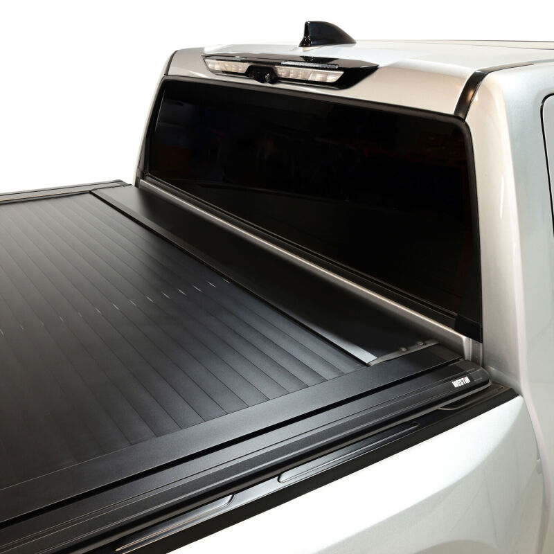 Westin 22-26 Toyota Tundra 5ft 5in Bed Electric Retractable Tonneau Cover – Black