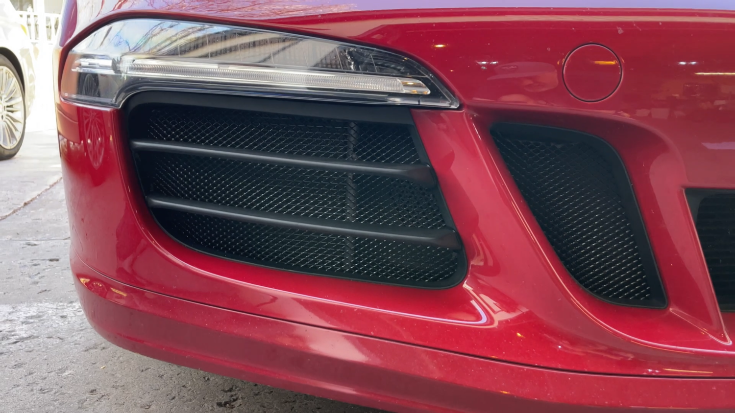 Porsche 911 991.1 (2012.5-2016) GTS and Sport Design Front Radiator Grilles