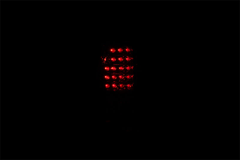 ANZO 1999-2007 Chevrolet Silverado 1500 LED Taillights Red/Clear-SR1 Performance