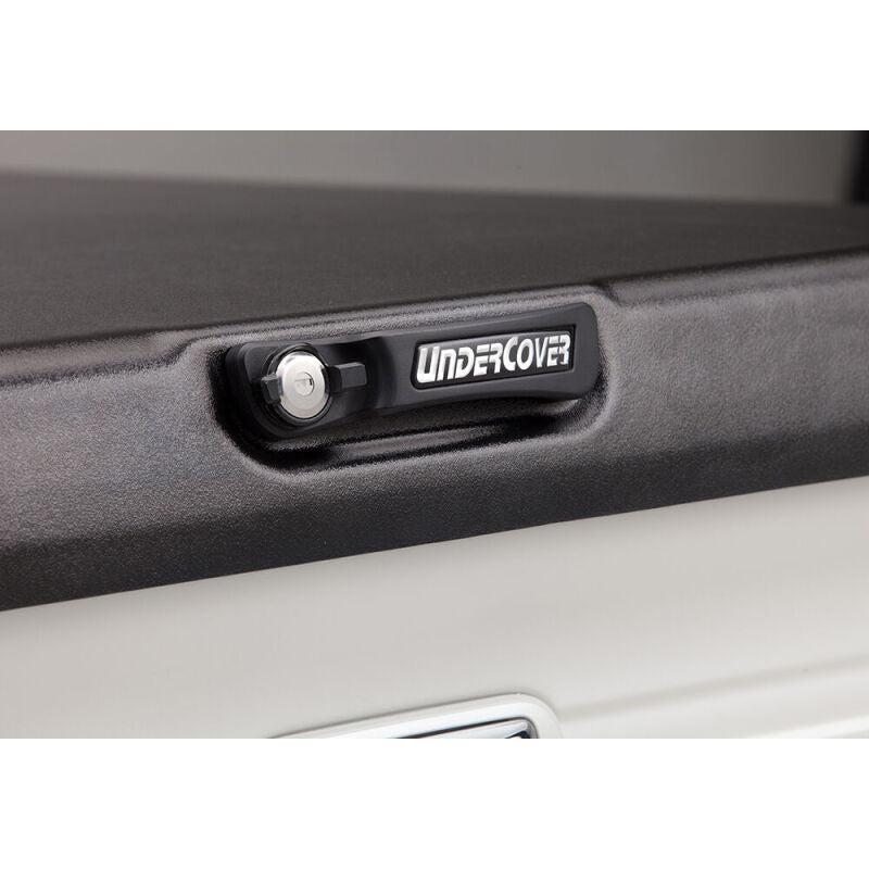 UnderCover 22-24 Toyota Tundra 5.5ft Elite Bed Cover