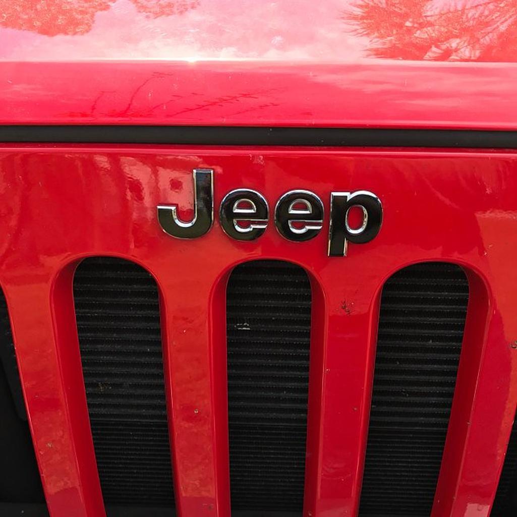Emblem Black-Out Kit | Overlay Set for Jeep Models (Cherokee, Wrangler, Gladiator & More)