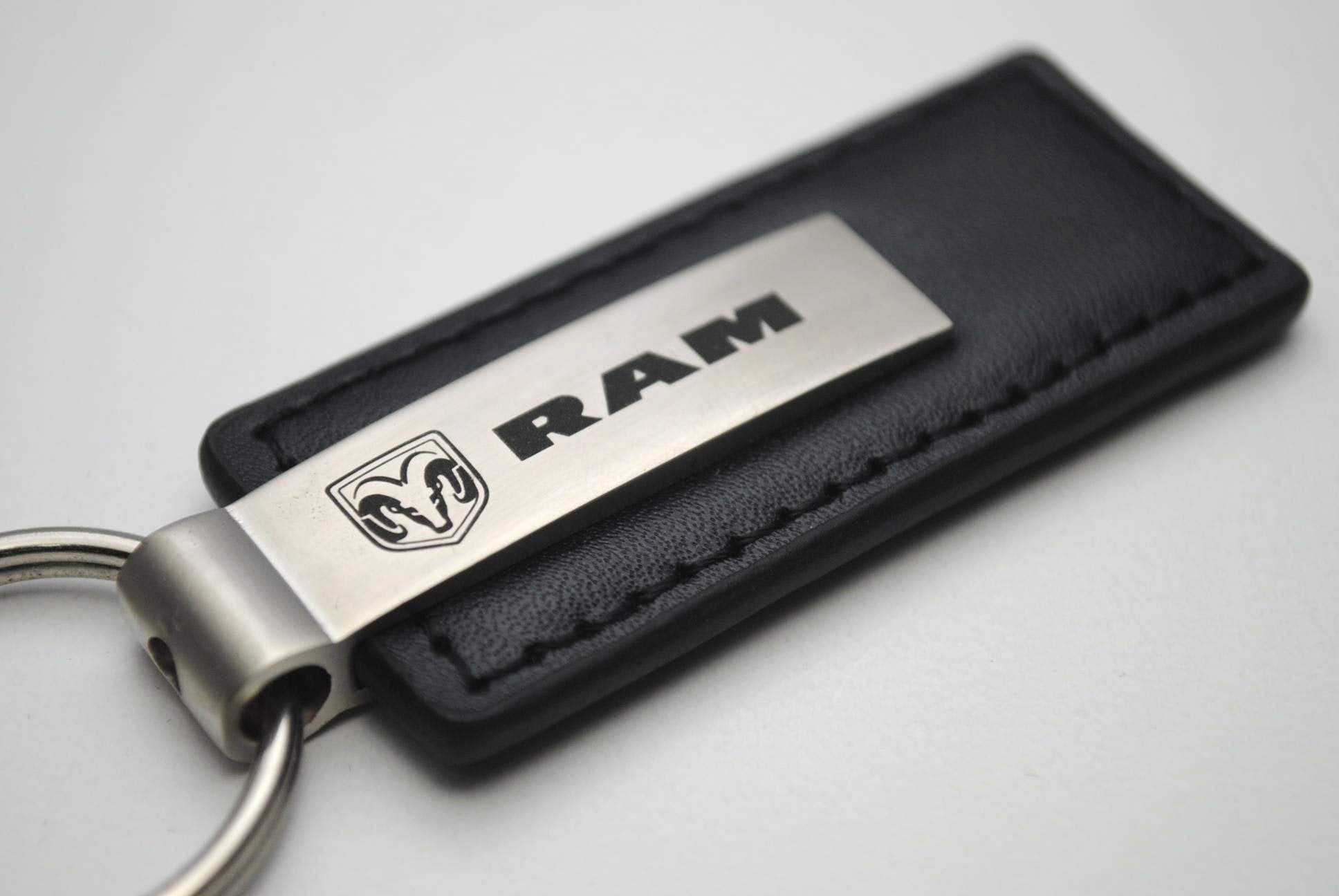 Au-TOMOTIVE GOLD Rectangular Leather Key Chain for Dodge Ram (Black)