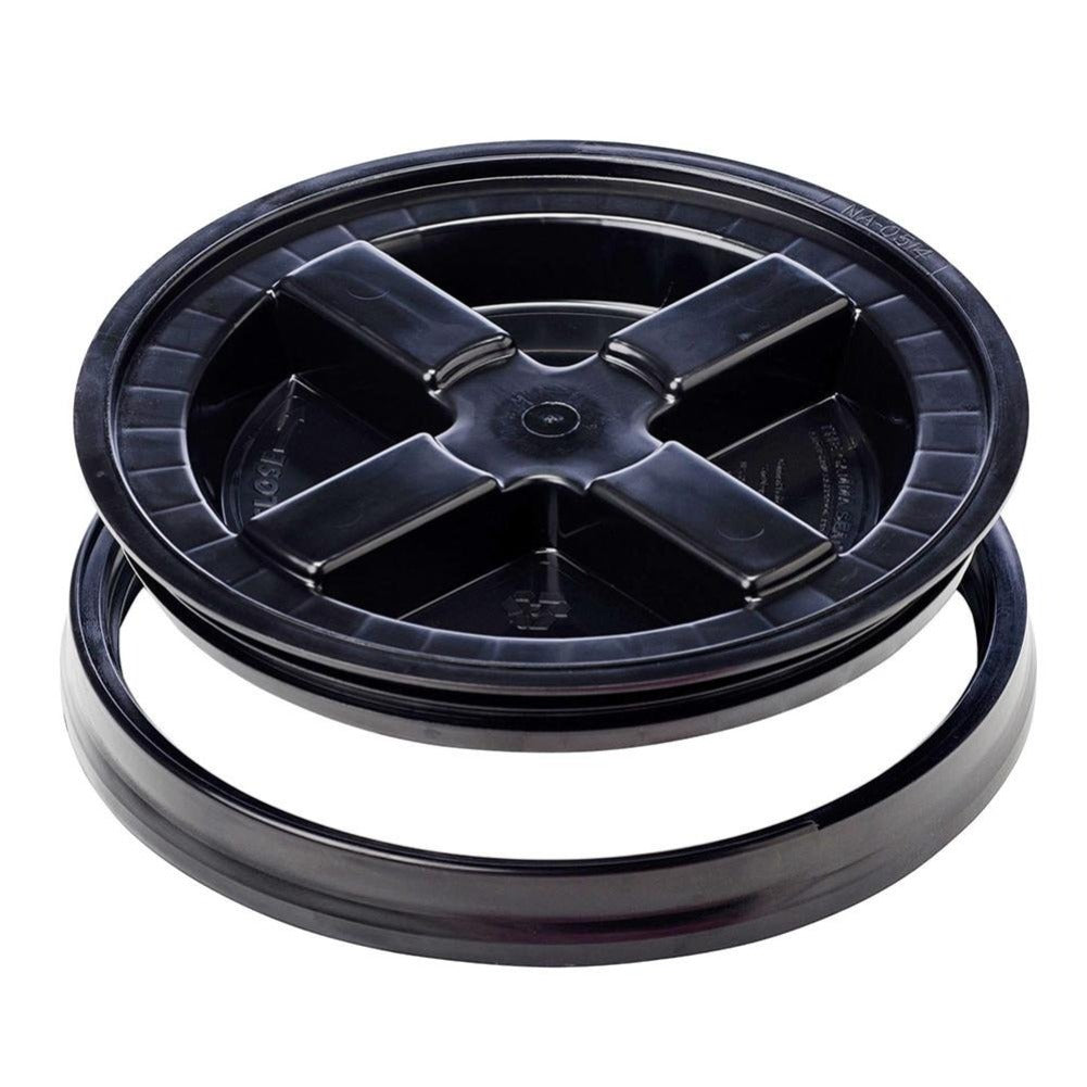 Black Gamma Seal Lid for 3.5, 5, 6 & 7 Gallon Plastic Buckets-SR1 Performance