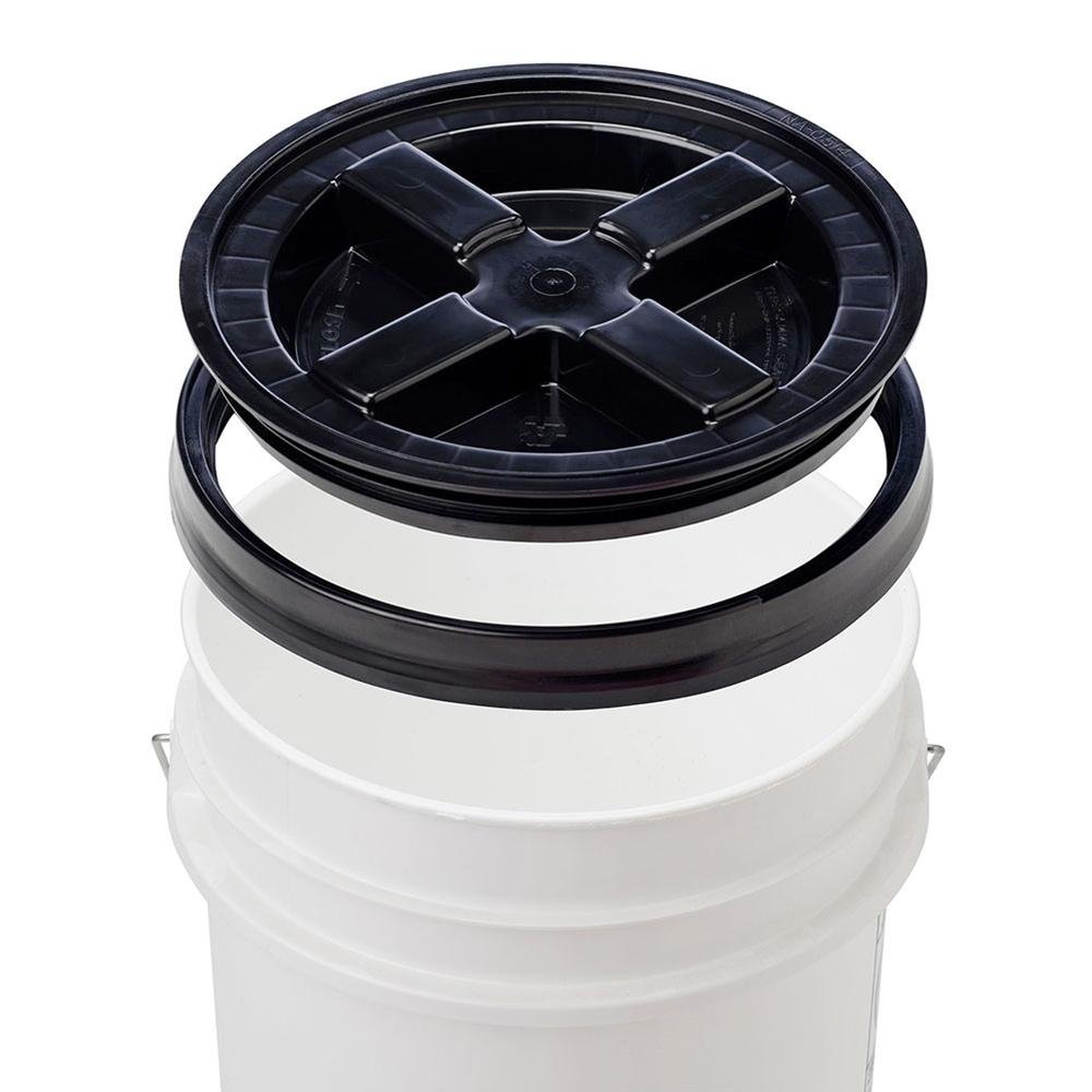 Black Gamma Seal Lid for 3.5, 5, 6 & 7 Gallon Plastic Buckets-SR1 Performance