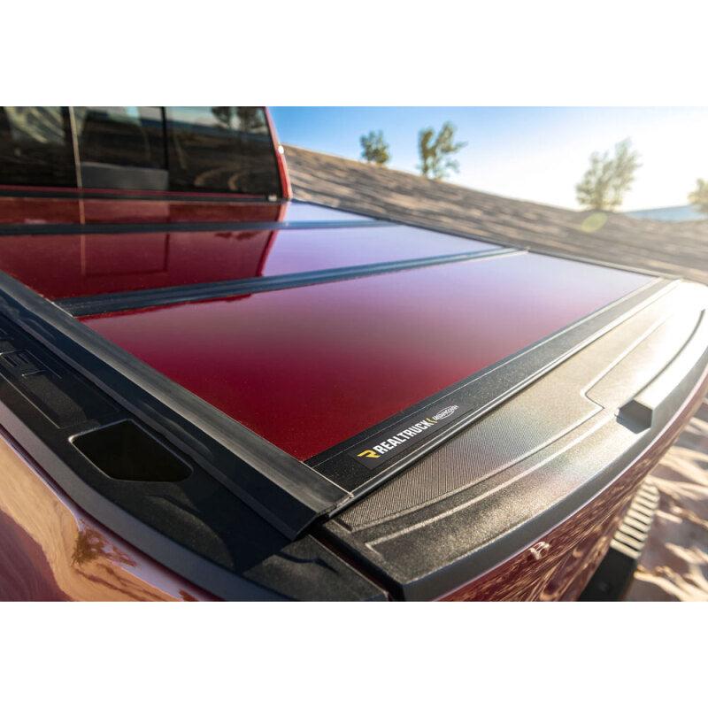 UnderCover 19-20 Chevy/GMC Silverado/Sierra 69.6in Fusion Bed Cover - Havana