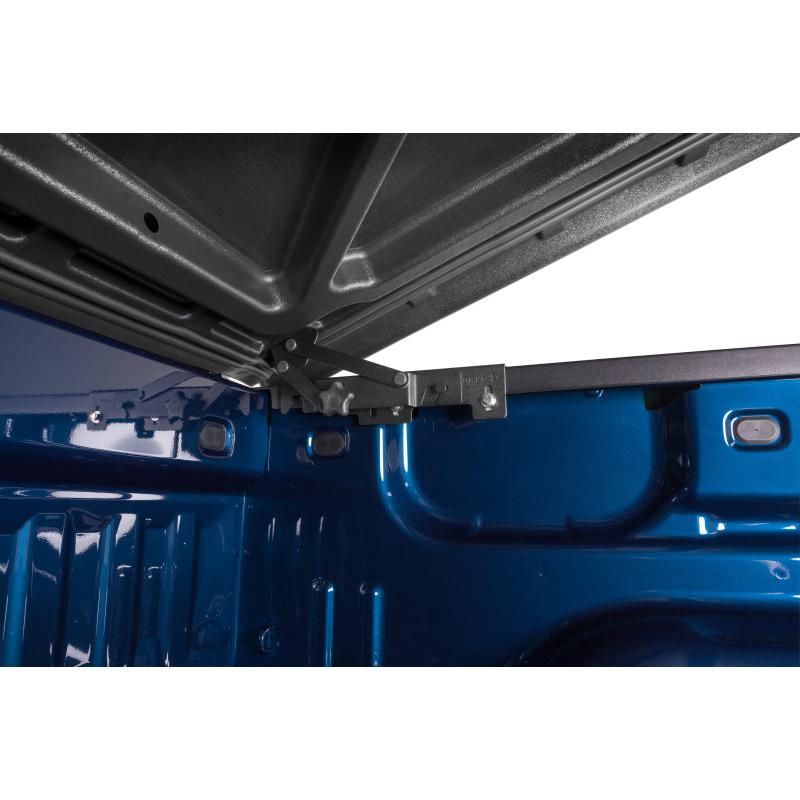 UnderCover 2021 Ford F-150 Crew Cab 5.5ft Lux Bed Cover - Agate Black