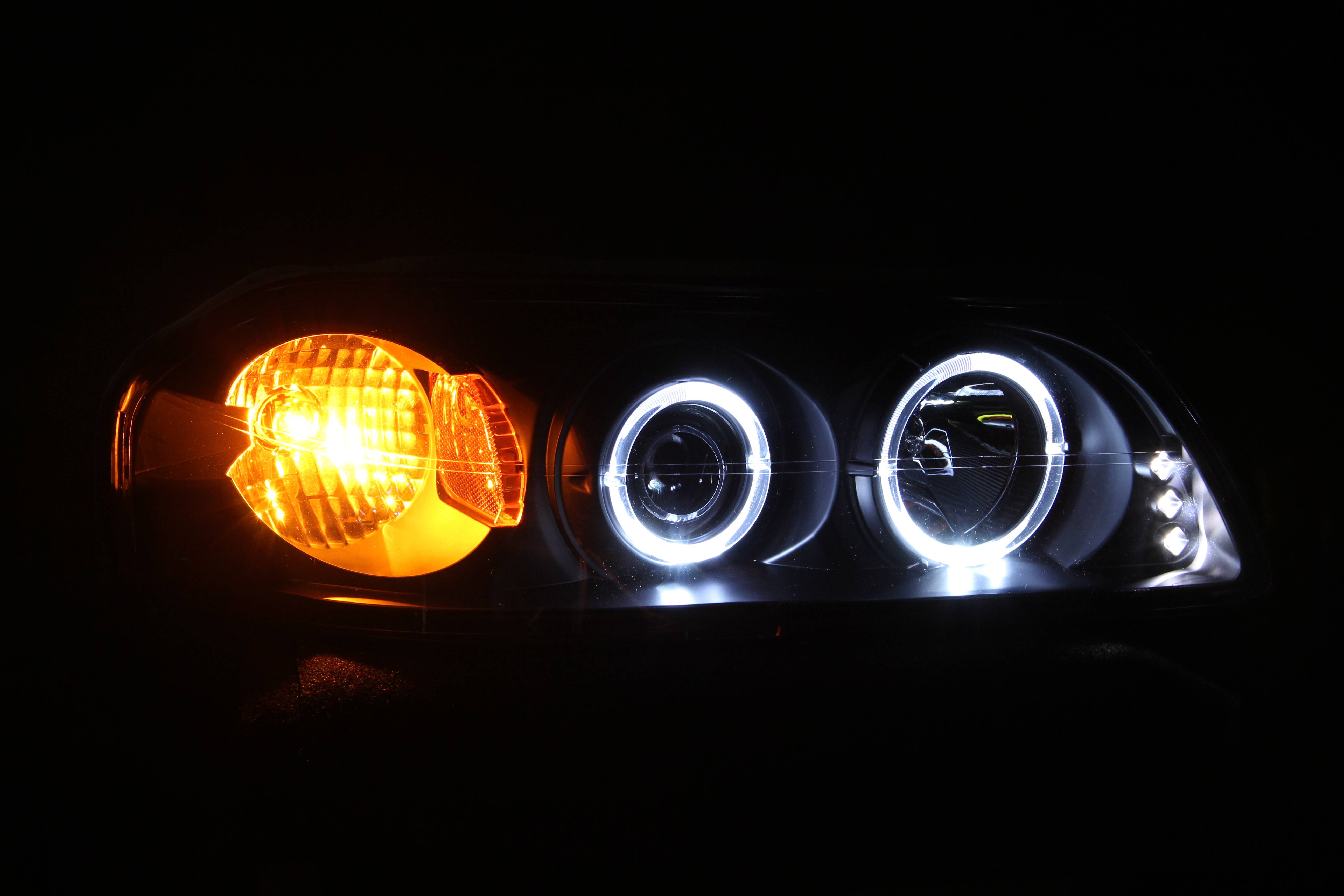 CHEVY IMPALA 00-05 PROJECTOR HALO HEADLIGHTS BLACK W/ LED