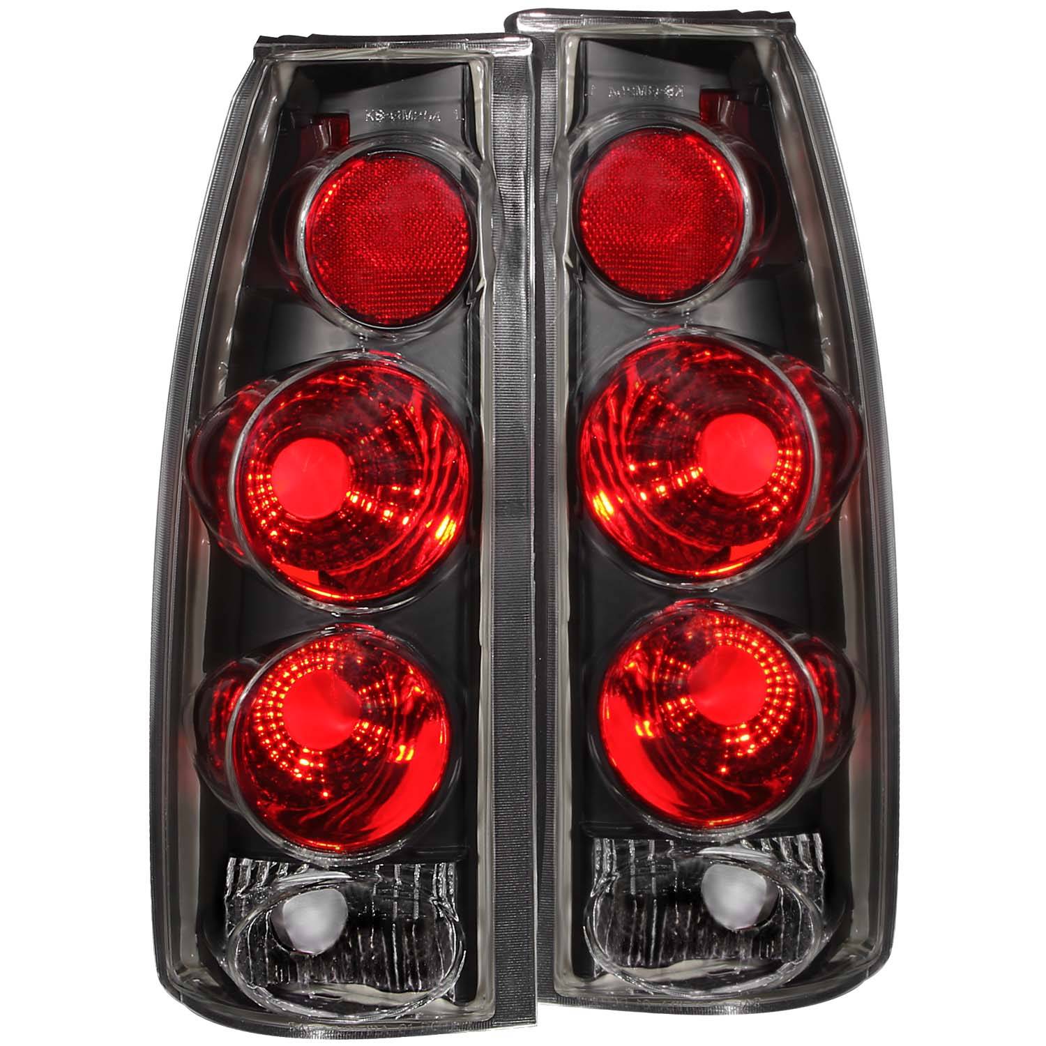 CHEVY/GMC C/K1500/2500 88-98 / C/K3500 88-00 / SUBURBAN 92-99 / BLAZER (FULL-SIZE) 92-94 / TAHOE 95-99 / YUKON 92-99 TAIL LIGHTS 3D STYLE BLACK