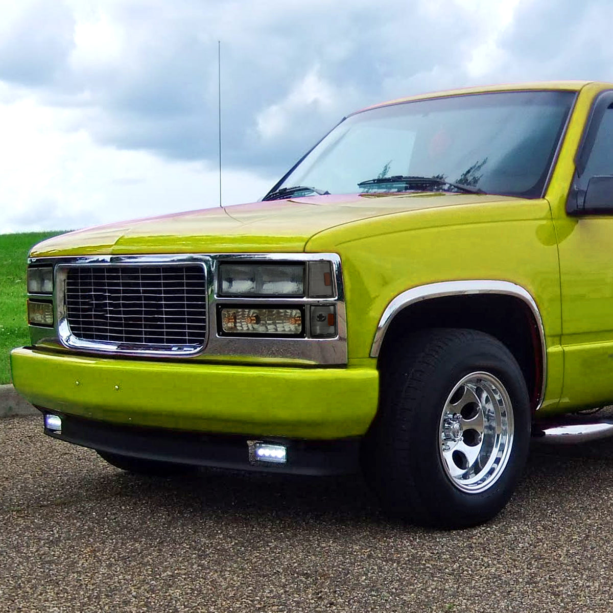 1988-1993 Chevy C/K Silverado GMC Sierra Yukon Smoked Corner Lights (Chrome Housing/Smoked Lens)