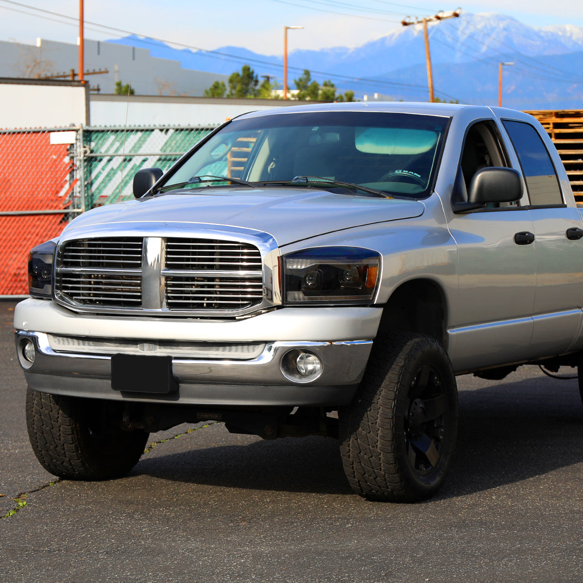 2006â€“2008 Dodge RAM 1500 / 2006â€“2009 RAM 2500 3500 Projector Headlights with Switchback LED Strips, Sequential Turn Signals, DRL & Startup Animation (Black Housing / Smoked Lens)