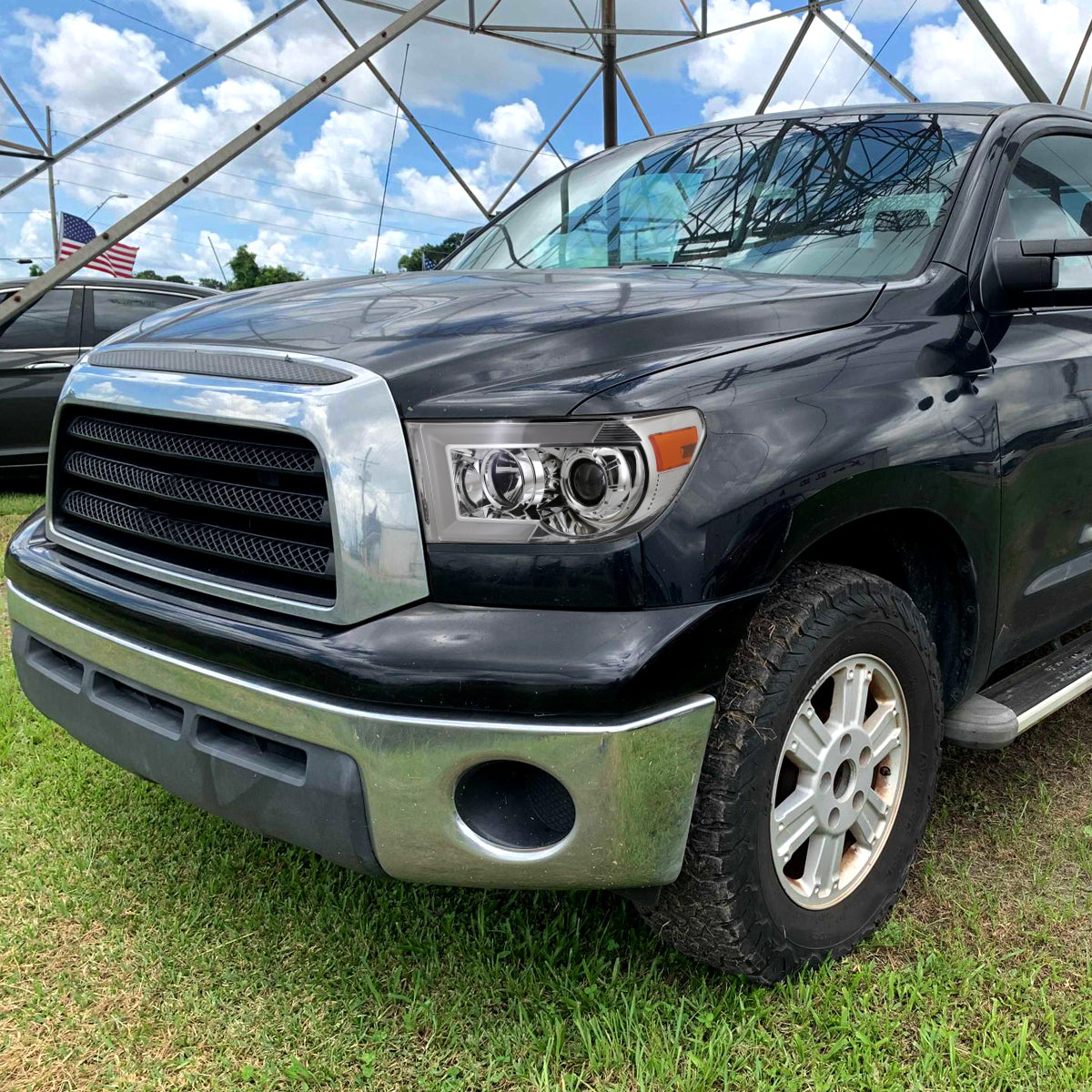 2007-2013 Toyota Tundra/ 2008-2017 Sequoia Switchback Sequential LED C-Bar Projector Headlights (Chrome Housing/Clear Lens)