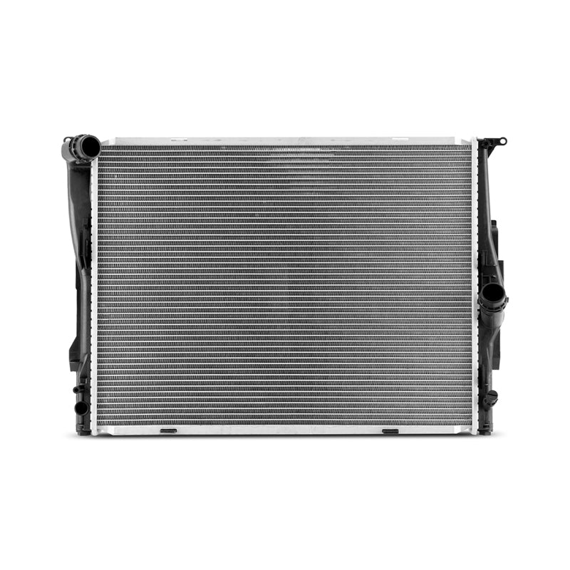Mishimoto BMW 323 Replacement Radiator 2006-2011 | OEM-Quality Cooling Solution