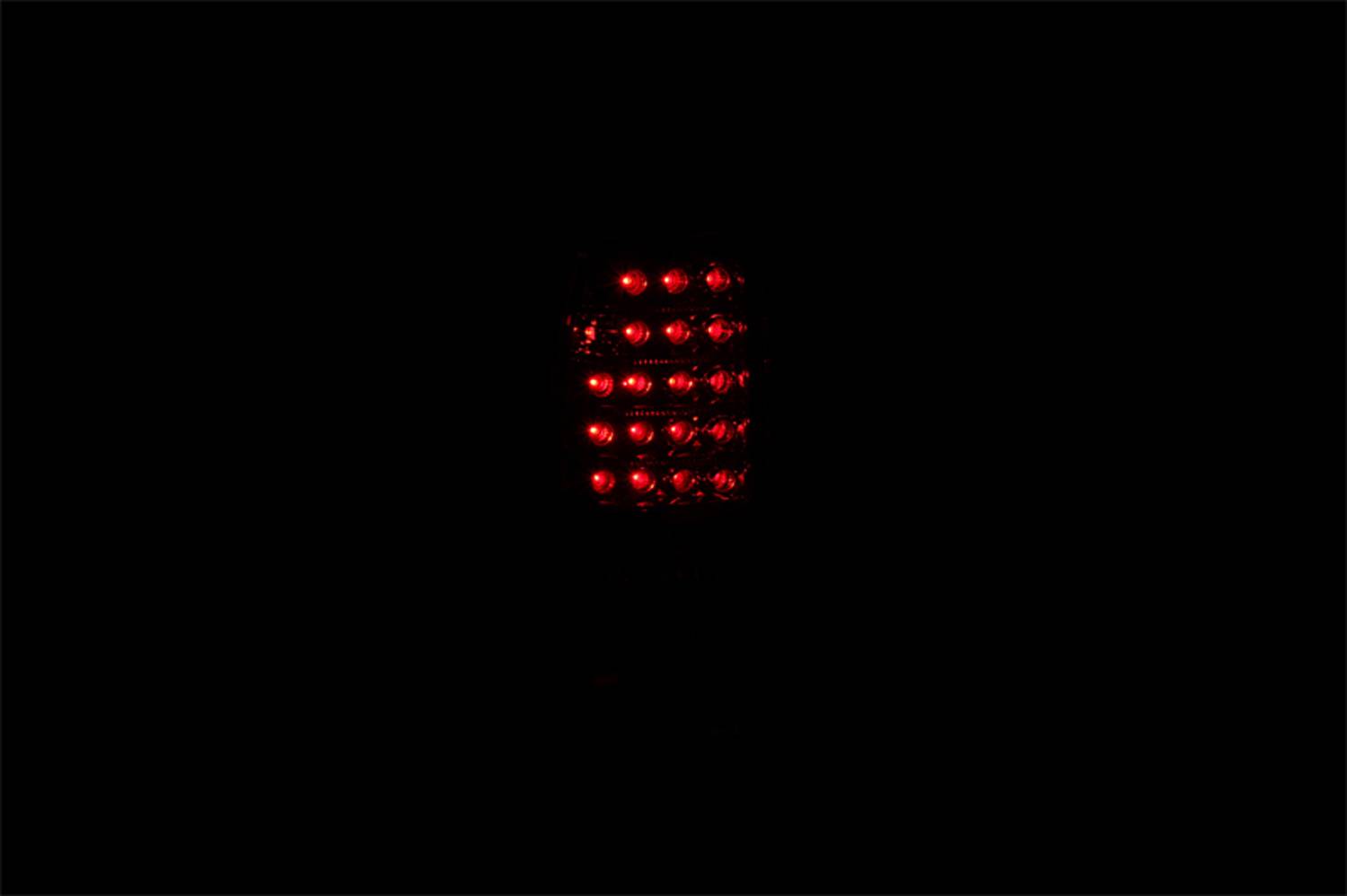 CHEVY SILVERADO 1500/2500 99-02 / 3500 01-03 / GMC SIERRA 1500/2500 99-06 LED TAIL LIGHTS CHROME RED/CLEAR LENS