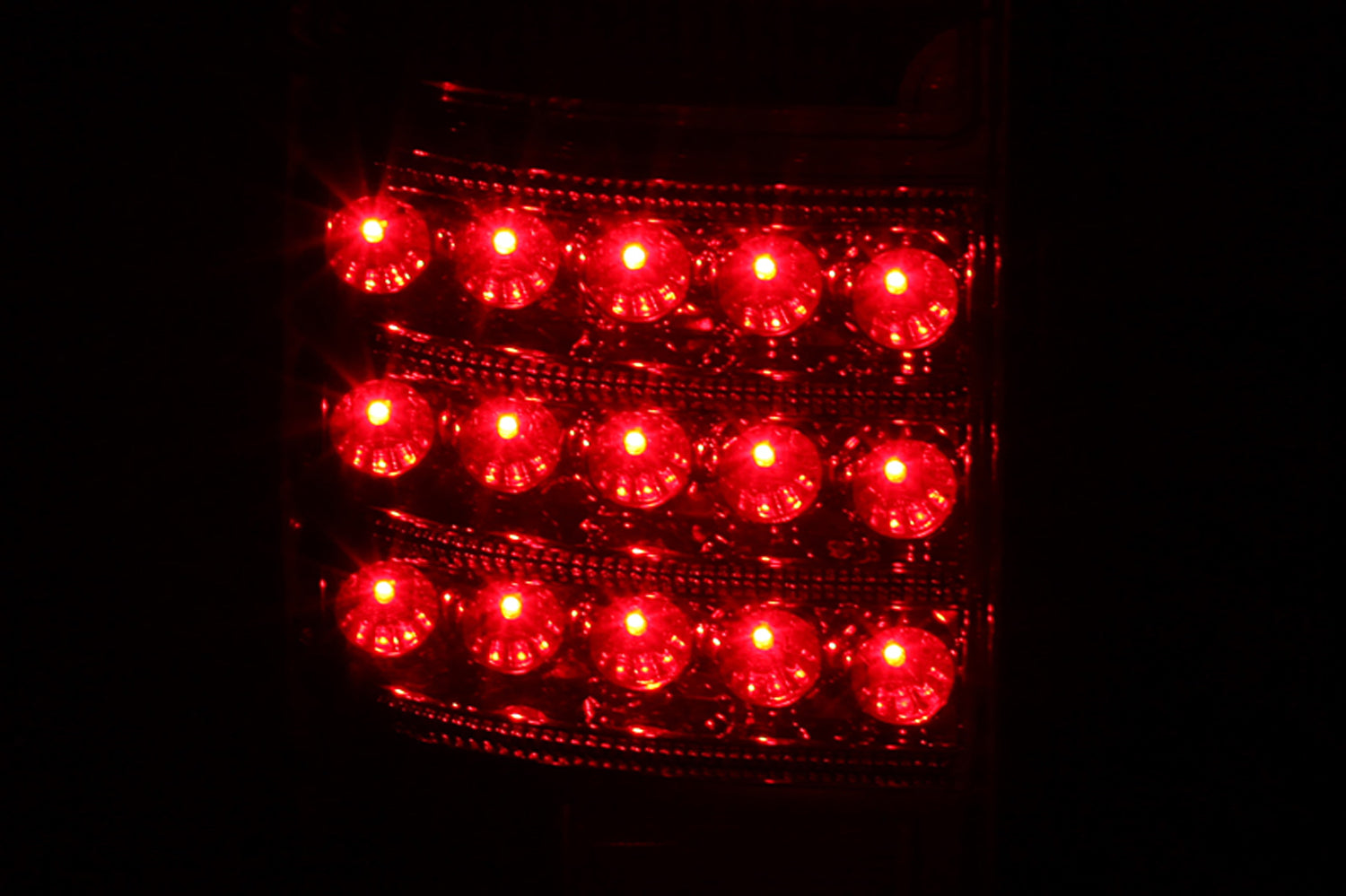 TOYOTA LAND CRUISER FJ82 91-97 LED TAIL LIGHTS CHROME RED/CLEAR LENS