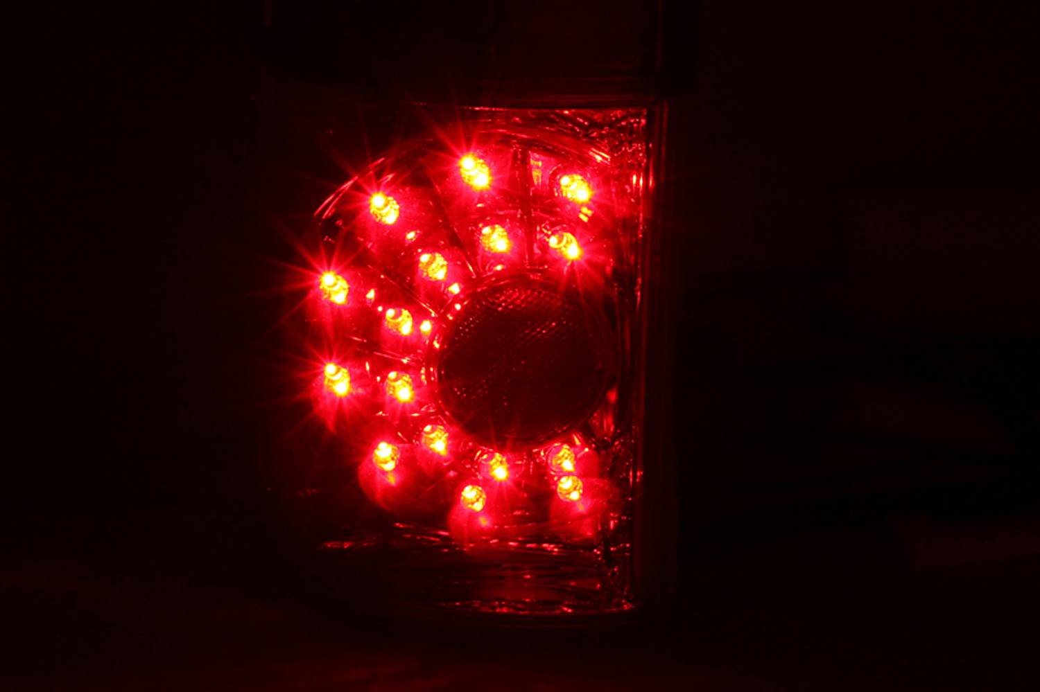 TOYOTA TUNDRA 00-06 LED TAIL LIGHTS CHROME RED/SMOKE LENS