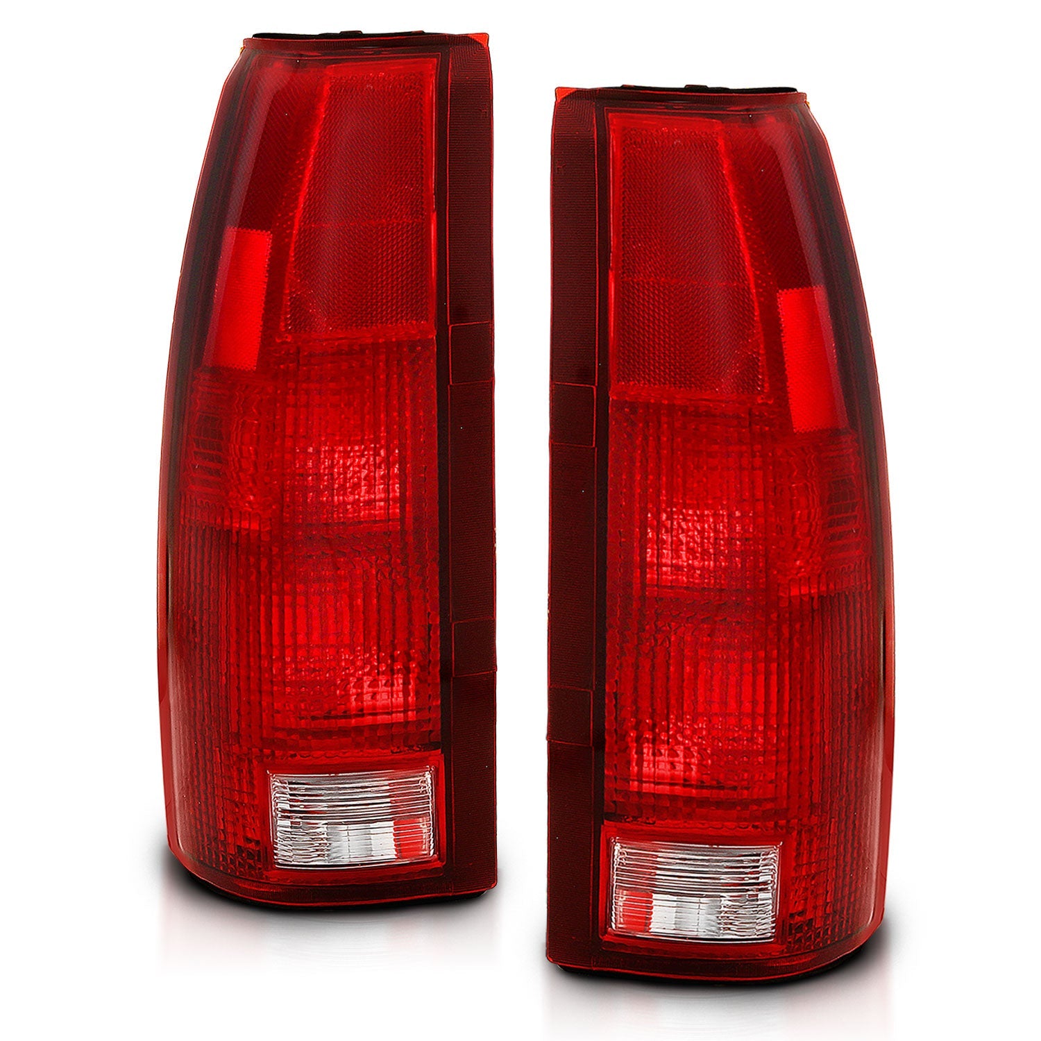 CHEVY/GMC C/K 1500/2500 88-98 / C/K 3500 88-00 / SUBURBAN 92-99 / TAHOE 95-99 / BLAZER (FULL SIZE) 92-94 / YUKON 92-99 / CADILLAC ESCALADE 99-00TAIL LIGHTS CHROME RED/CLEAR LENS (OE TYPE)