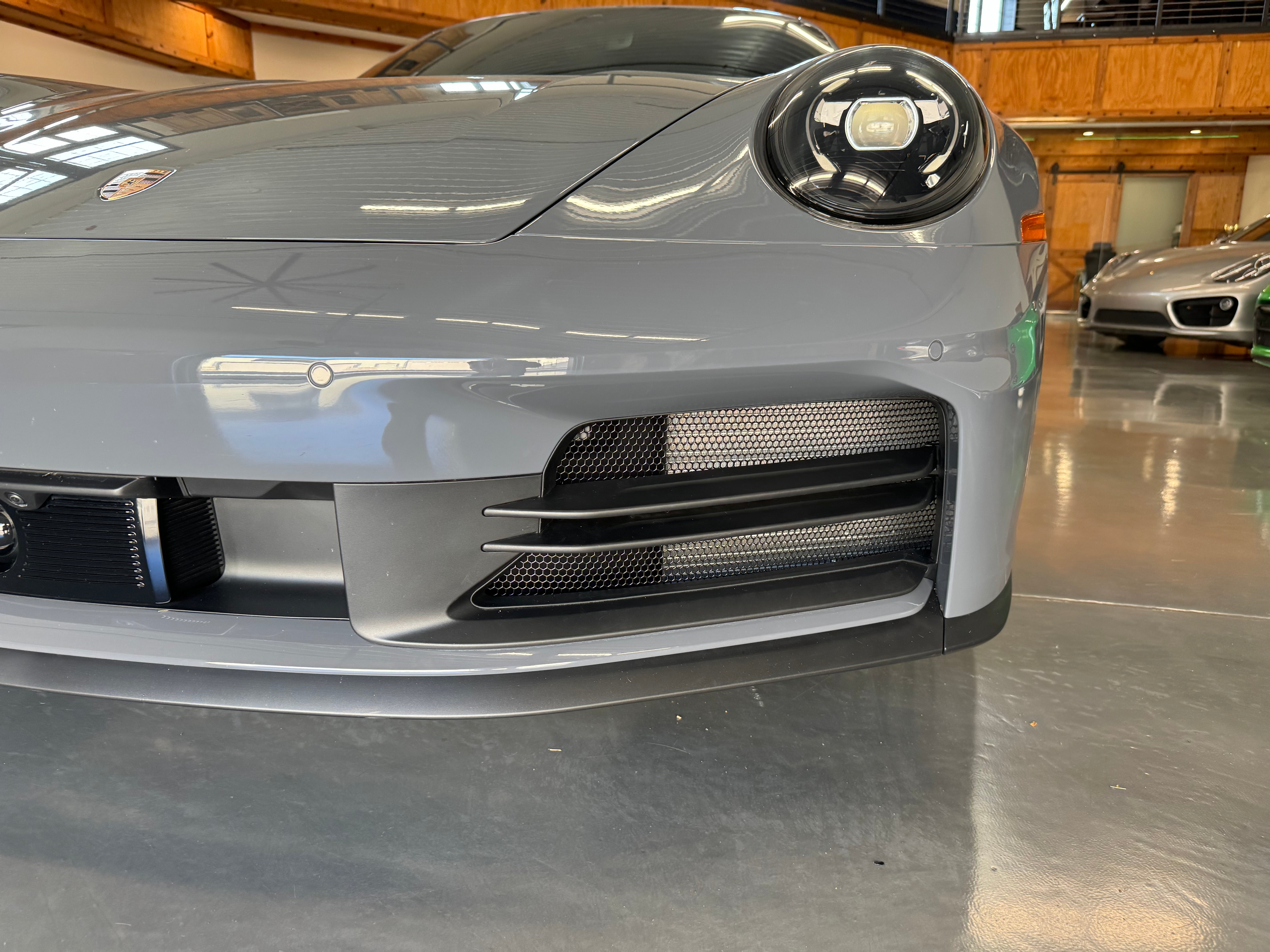 Porsche 911 992.2 Carrera Front Left & Right Radiator Grilles