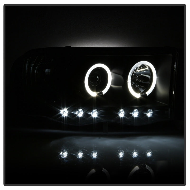 Spyder Dodge Ram 1500 02-05/Ram 2500 03-05 Projector Headlights LED Halo LED Blk PRO-YD-DR02-HL-BK-SR1 Performance